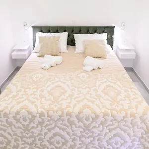 4* Guest house Luxury And Gold